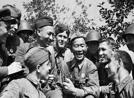 София Стеценконың жалаңаш суреті