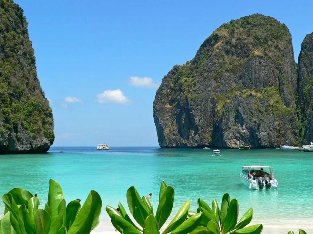 Сейшельские острова туристы. Самуи чавенг пляж тайланд. Реальный тайланд. Путевки в тайланд в феврале. Море в ноябре тайланд.