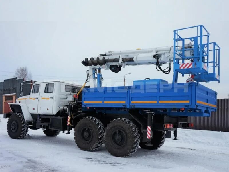 Бурильно крановая машина БКМ мкм-200. Многофункциональный кран-манипулятор мкм-200. Урал 4320 мкм 200. Кран манипулятор мкм 200. Купить буровую машину