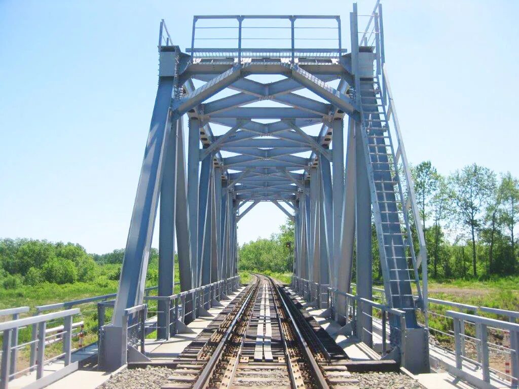 Мост на сахалин последние новости 2024. ЖД мост Сахалин. Мост на Сахалин 2022. Южно Сахалинский мост. Железная дорога на Сахалине.