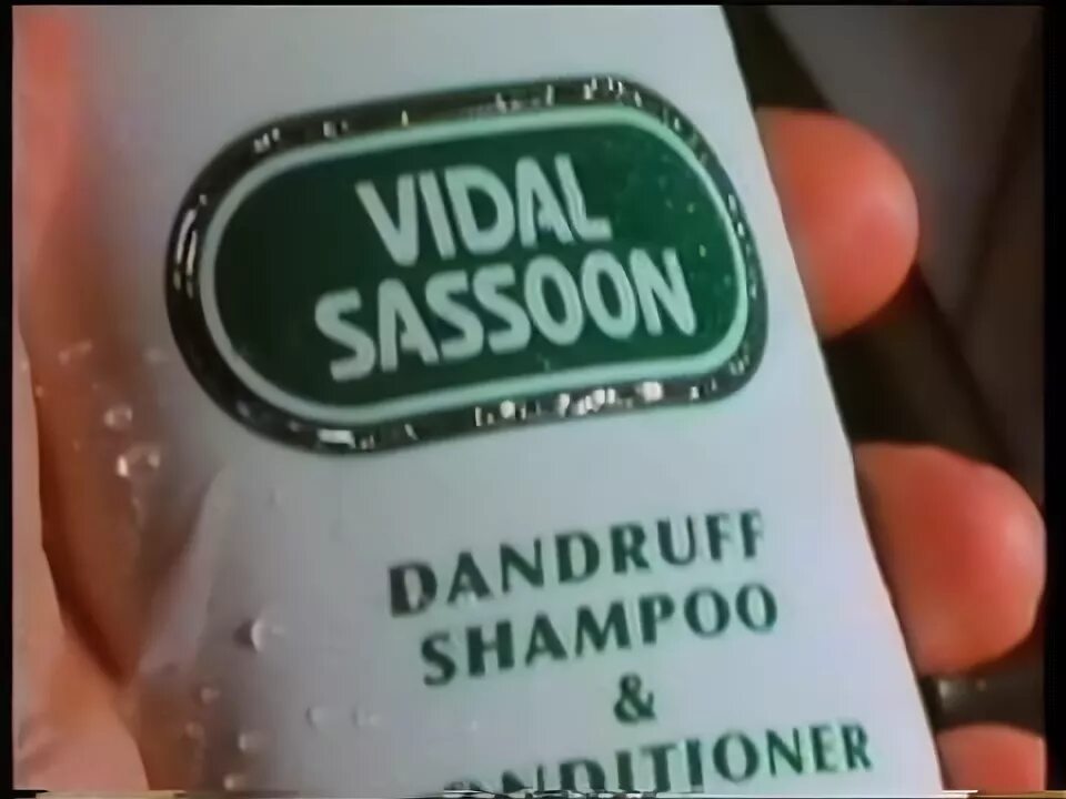 Видал сосун. Шампунь Vidal Sassoon Wash. Видал Сассун вош энд гоу. Шампунь видал Сассун вош энд гоу. Видал Сассун шампунь Wash and go.
