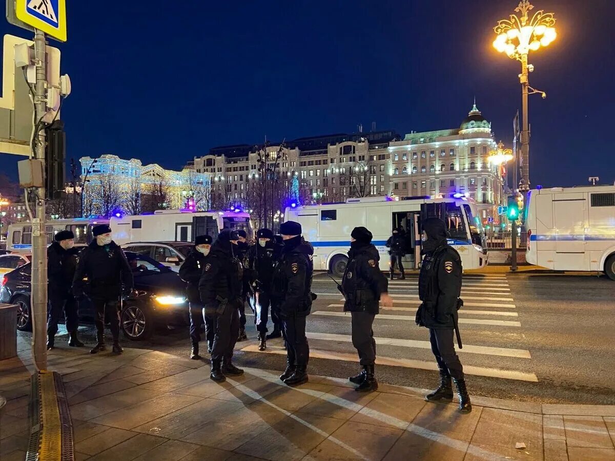 пушкинская площадь сейчас. москва пушкинская площадь сегодня. москва пушкинская сегодня. митинг в москве пушкинская. москва пушкинская сегодня.