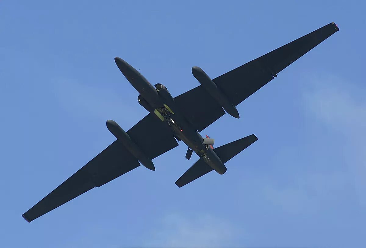 Самолет Lockheed u-2. U-2 самолет разведчик. Американский самолет-разведчик u-2. Самолёт Локхид у-2.
