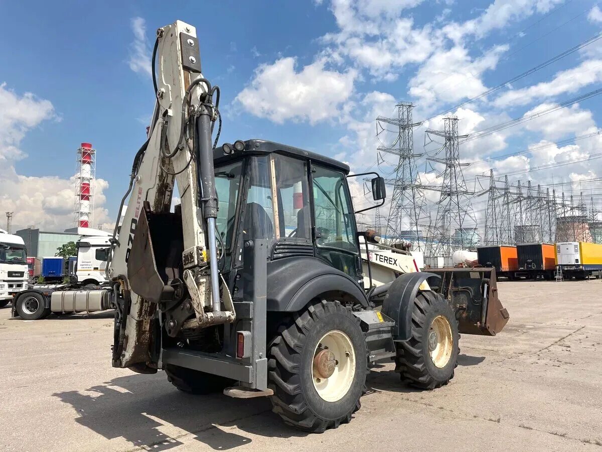 Мини экскаватор терекс 35. Трактор терекс 970. Авито экскаваторы терекс. Экскаватор terex 220. Экскаватор-погрузчик terex 970 elite.