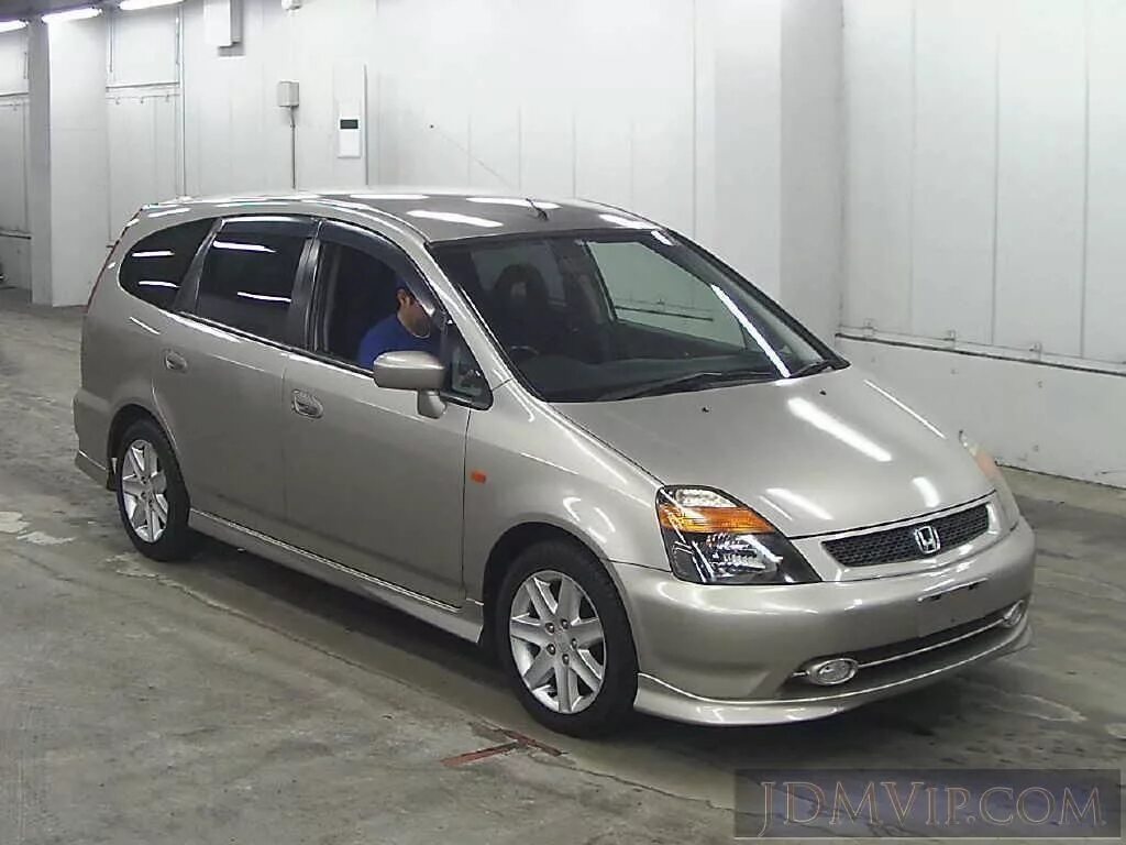 Honda stream 1. Honda Stream 2001. Хонда стрим рн3. Хонда стрим 2. Хонда стрим РН 1 2001.