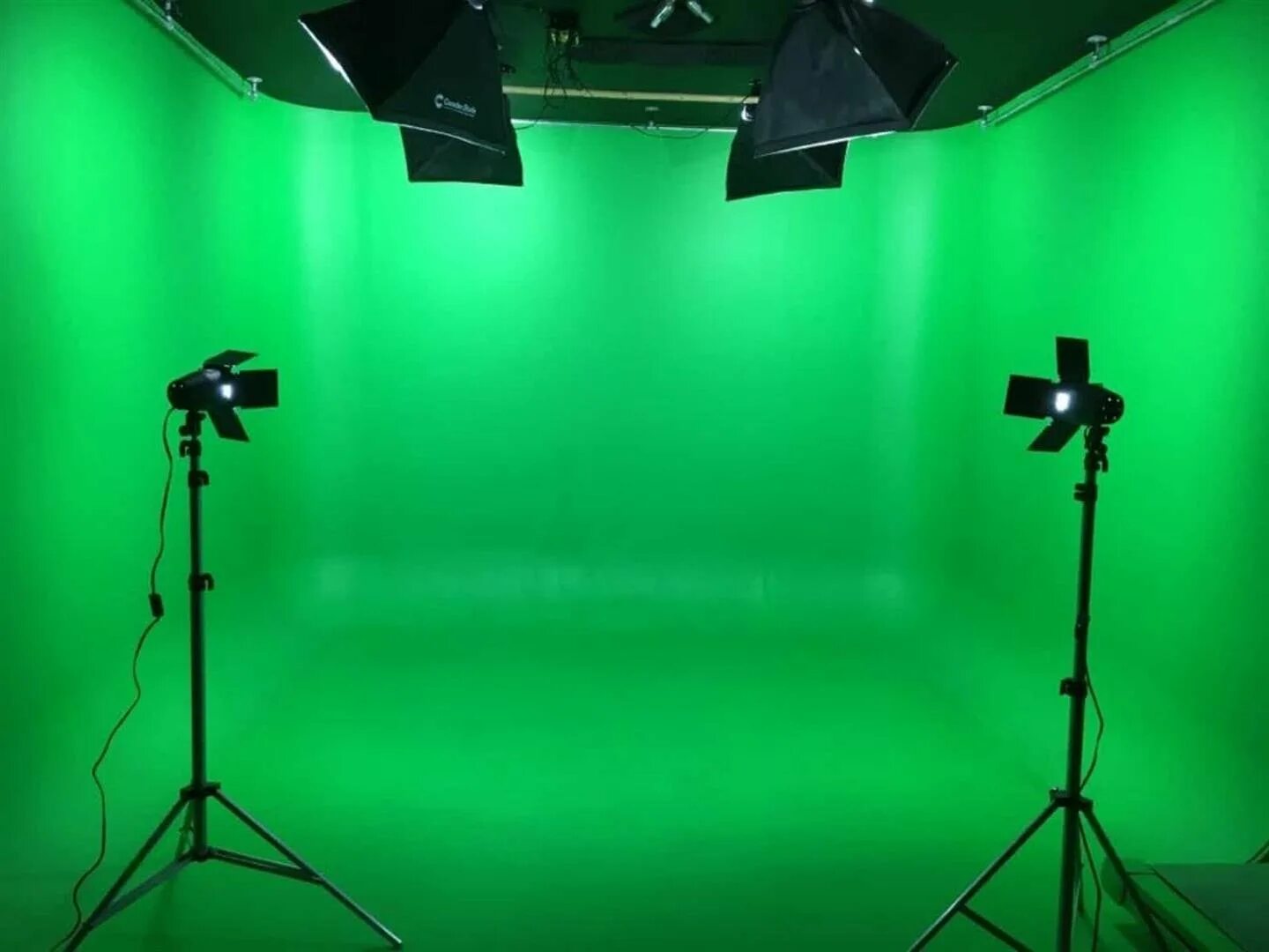 Бесплатный хромакей. Green chroma key. хромакей green screen. лучи хромакей. хромакей 2.1.