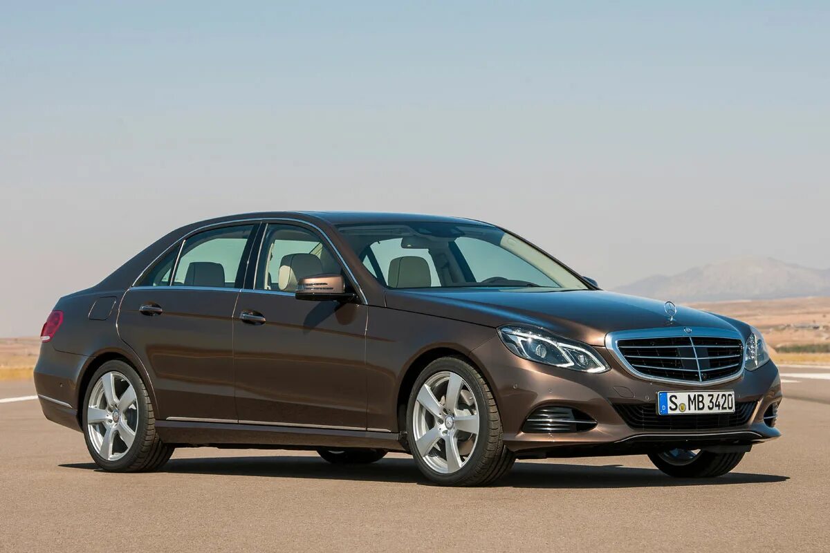 Mercedes e 220. Mercedes Benz e300. Mercedes Benz e class w212. Mercedes Benz e300 w212. Mercedes-Benz e-class e 300.