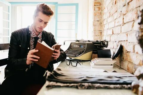 Молодые люди книга