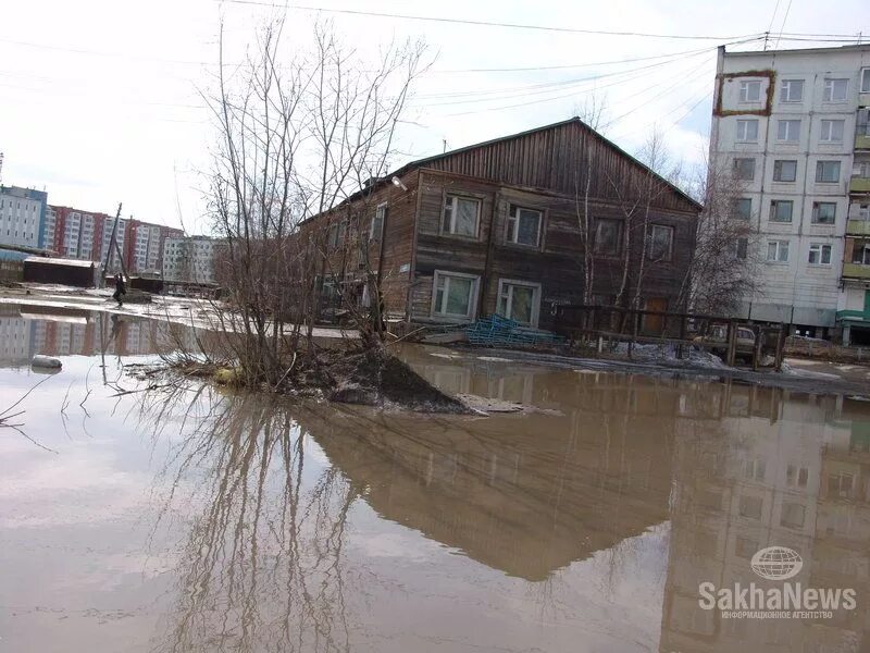 Погода в якутске в апреле. Якутск в апреле. Апрель в Якутии. Якутск в апреле фото. Апрель по якутски.