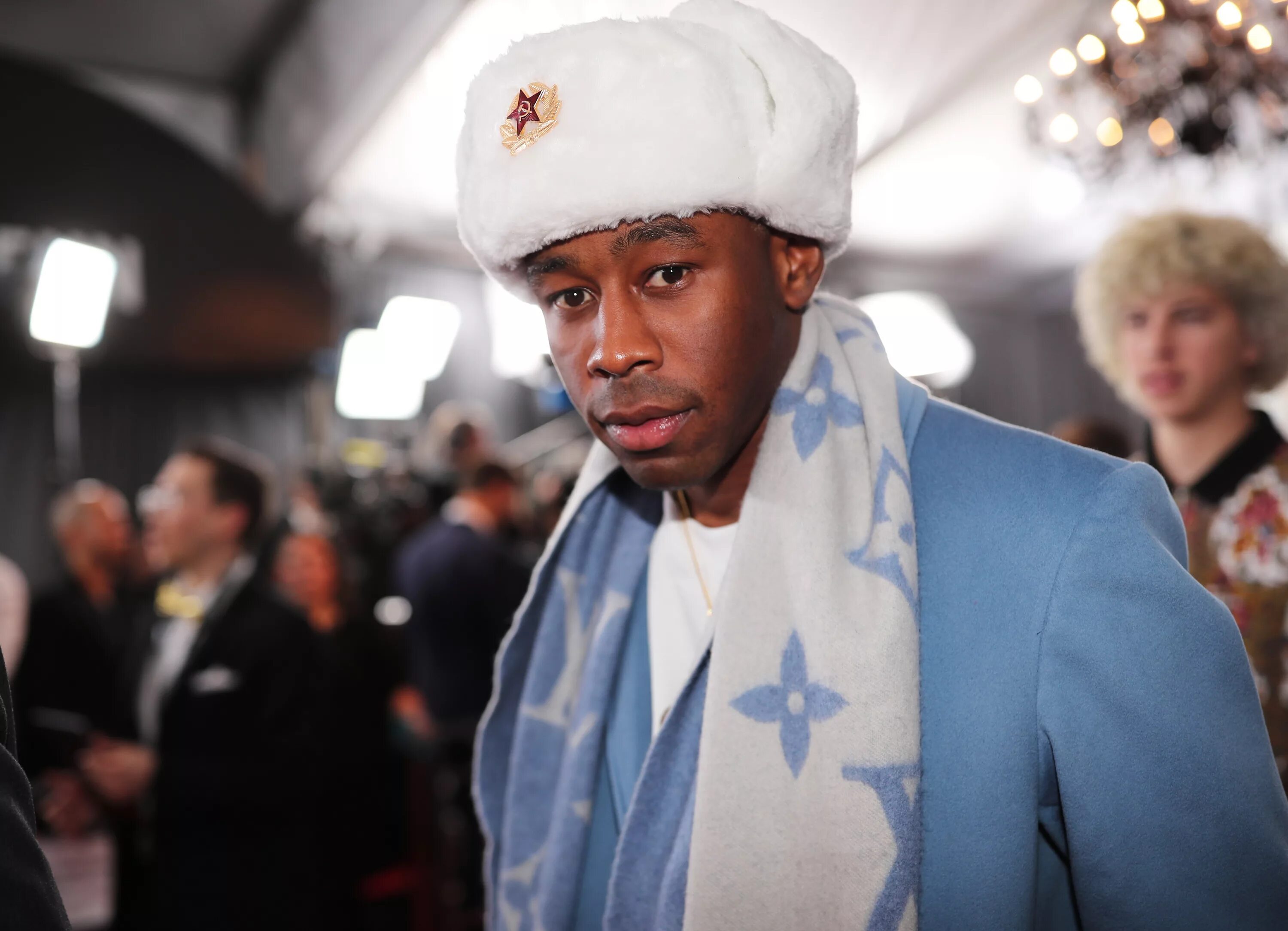 Рэпер Tyler the creator. Tyler the creator в ушанке. Tyler the creator в шапке. Негр жених