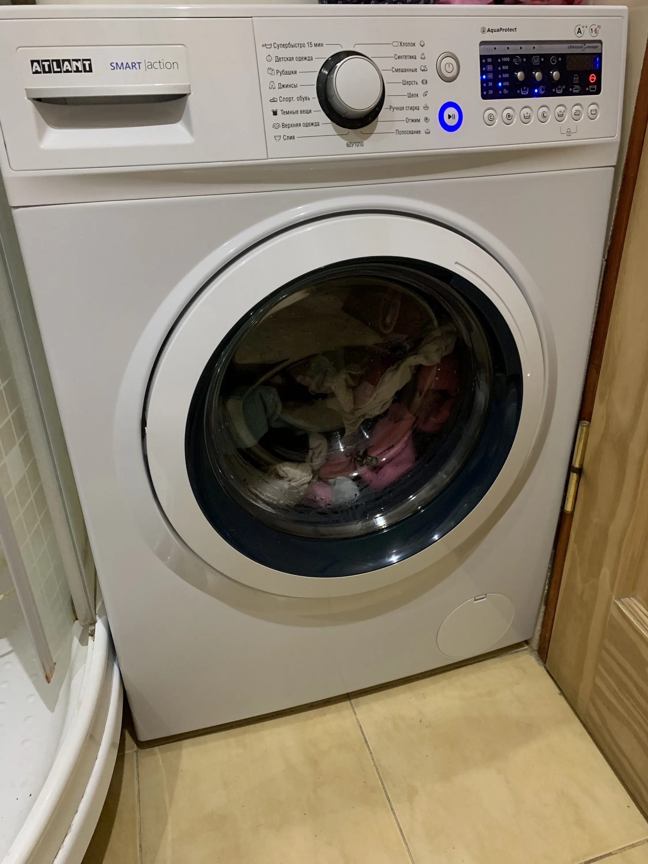 Сма работает. Из чего состоит стиральная машина автомат индезит. Схема барабана стиральной машины lg. Сма работает. Модуль управления аристон 109.