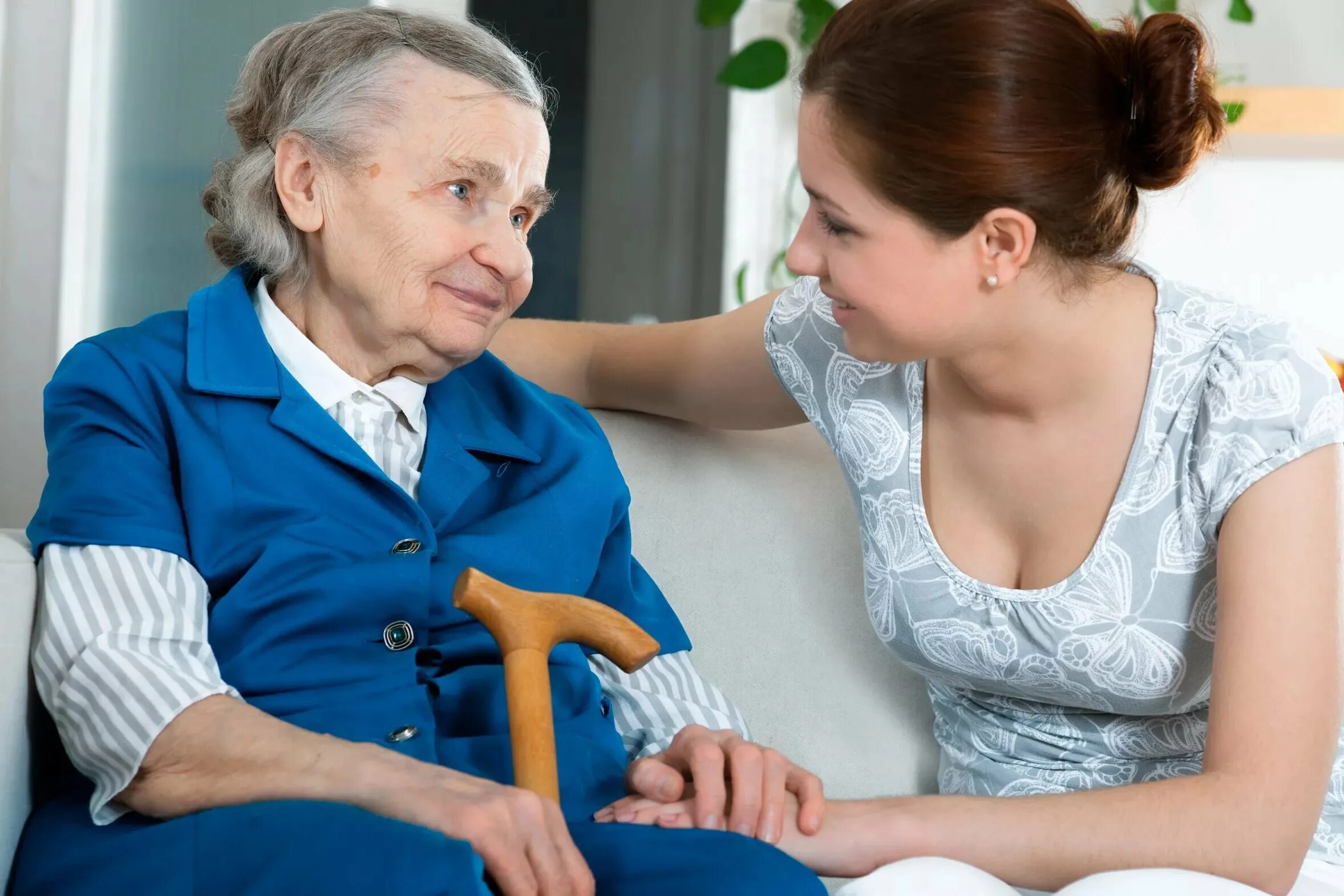 Разговор с пожилым человеком. Забота о нетрудоспособных родителях. Беседа с пожилыми. Семья для пожилого человека.
