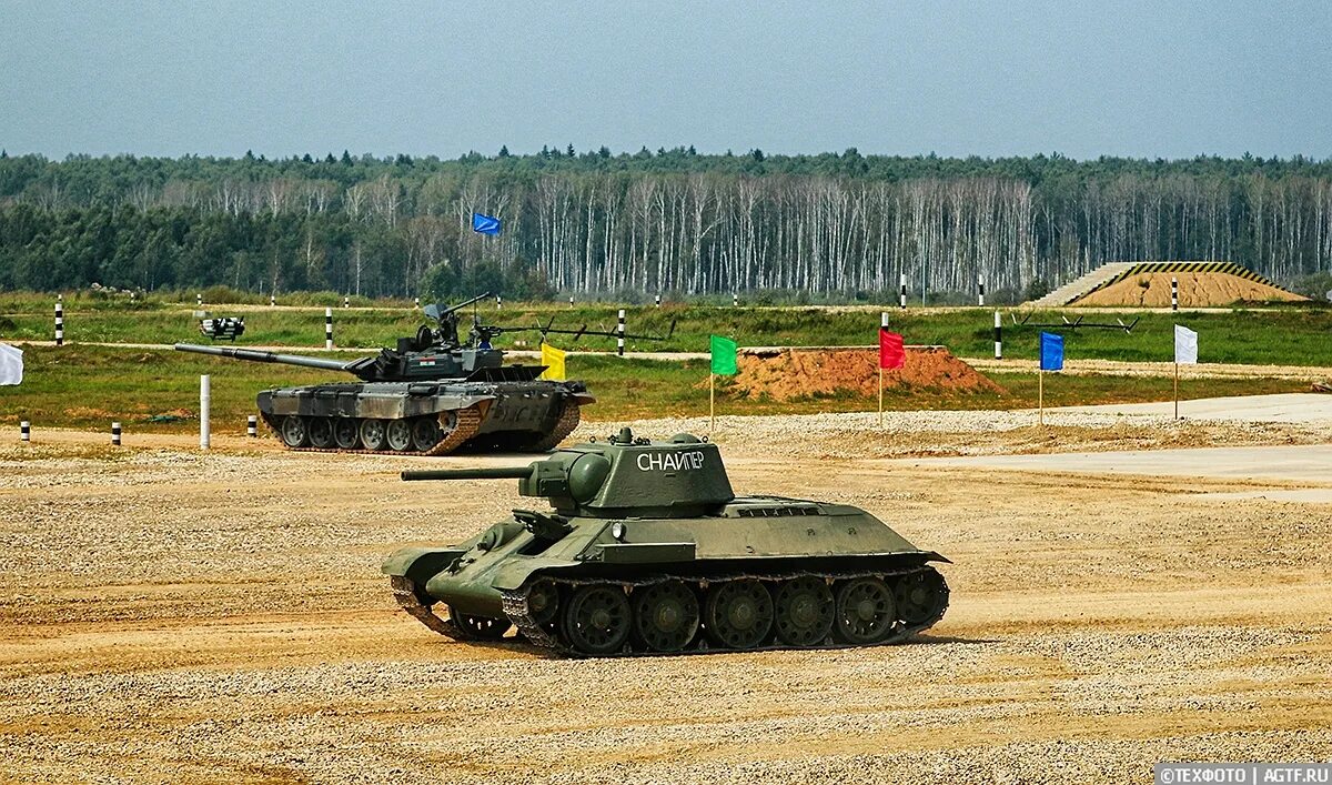 Алабино танковый. Алабино нара сегодня. Трибуна а1 танковый биатлон. Танковый биатлон трасса. Полигон алабино трибуны.
