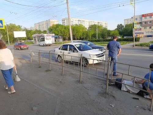 Перекресток Омск Дианова. Сбили пешехода Омск сегодня.