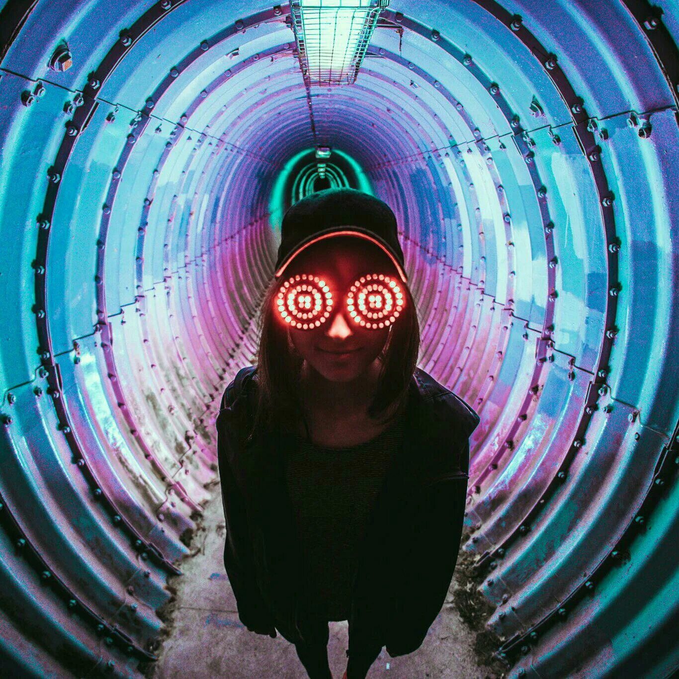 Rezz subtronics black ice. Rezz канадский диджей. rezz menace. rezz mau5trap. rezz spiral album.