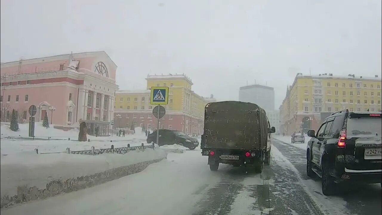 Дураки на дорогах октябрьский. Автодорога в Норильск. Катастрофа в Норильске. Норильск дорога в аэропорт.