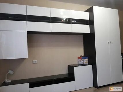 Стенка в гостиную со шкафами белая