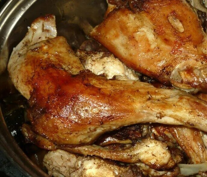 Мясо кролика приготовленное. Приготовление кролика пошагово. Тушенка из кролика. Приготовление кролика пошагово. Филе кролика со сметаной.