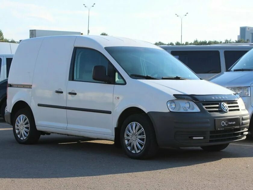 Vw caddy maxi. Фольксваген кадди 2005. Кадди грузовая. Volkswagen caddy maxi 2022. Кадди bluemotion.