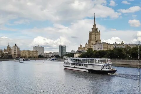 Паром по москве реке
