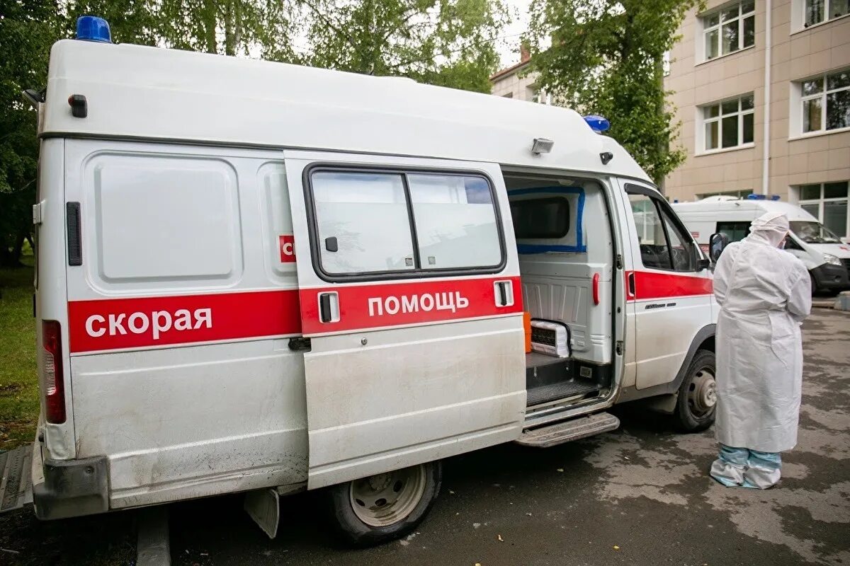 Скорая медицинская помощь первоуральск. Станция скорая медицинская помощь первоуральск. Вызвать скорую помощь. Станция скорой медицинской помощи псков. Телефон скорой помощи первоуральск.