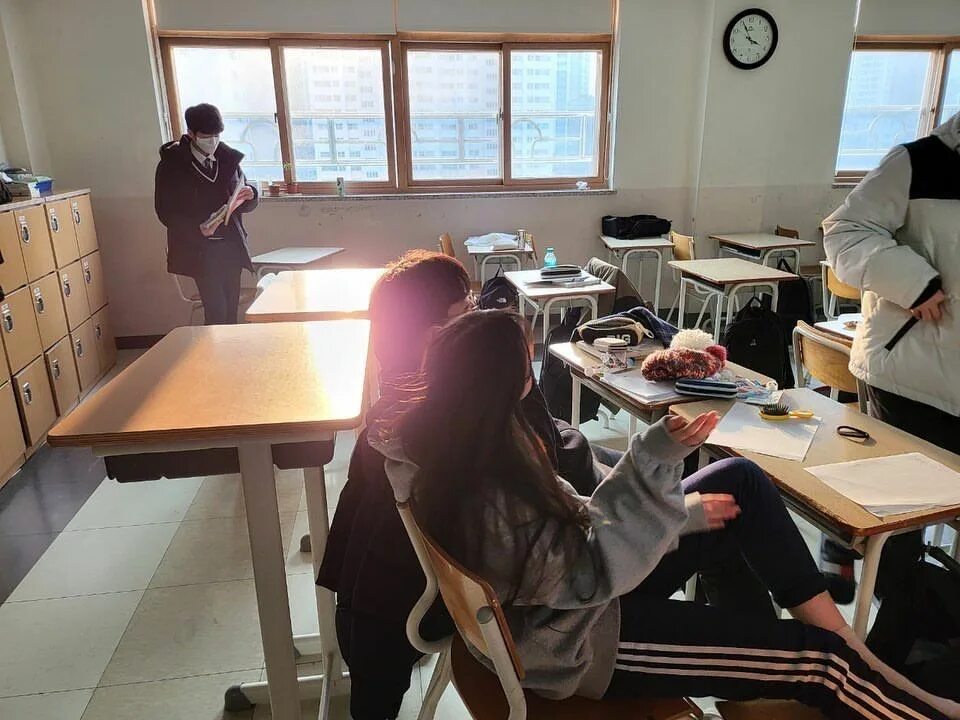 Seonsaengnim ui nolyeog