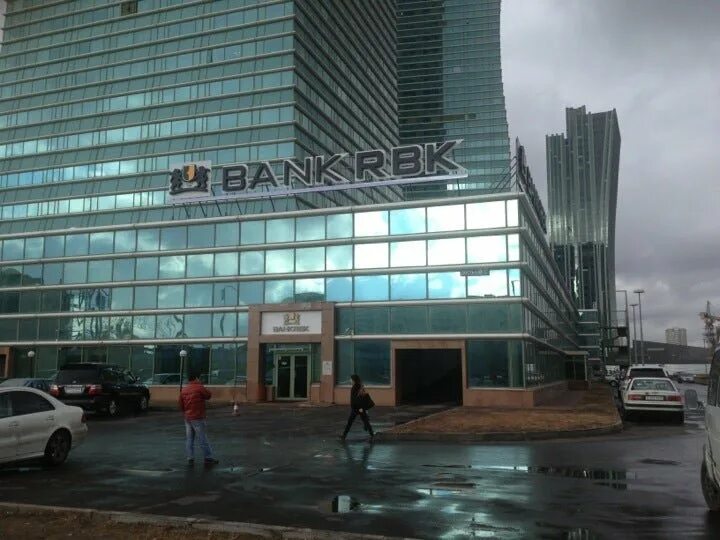 Банк астаны телефоны. Астана банк. Bank RBK JSC. Металлические банки Астана. Cash trade Astana.