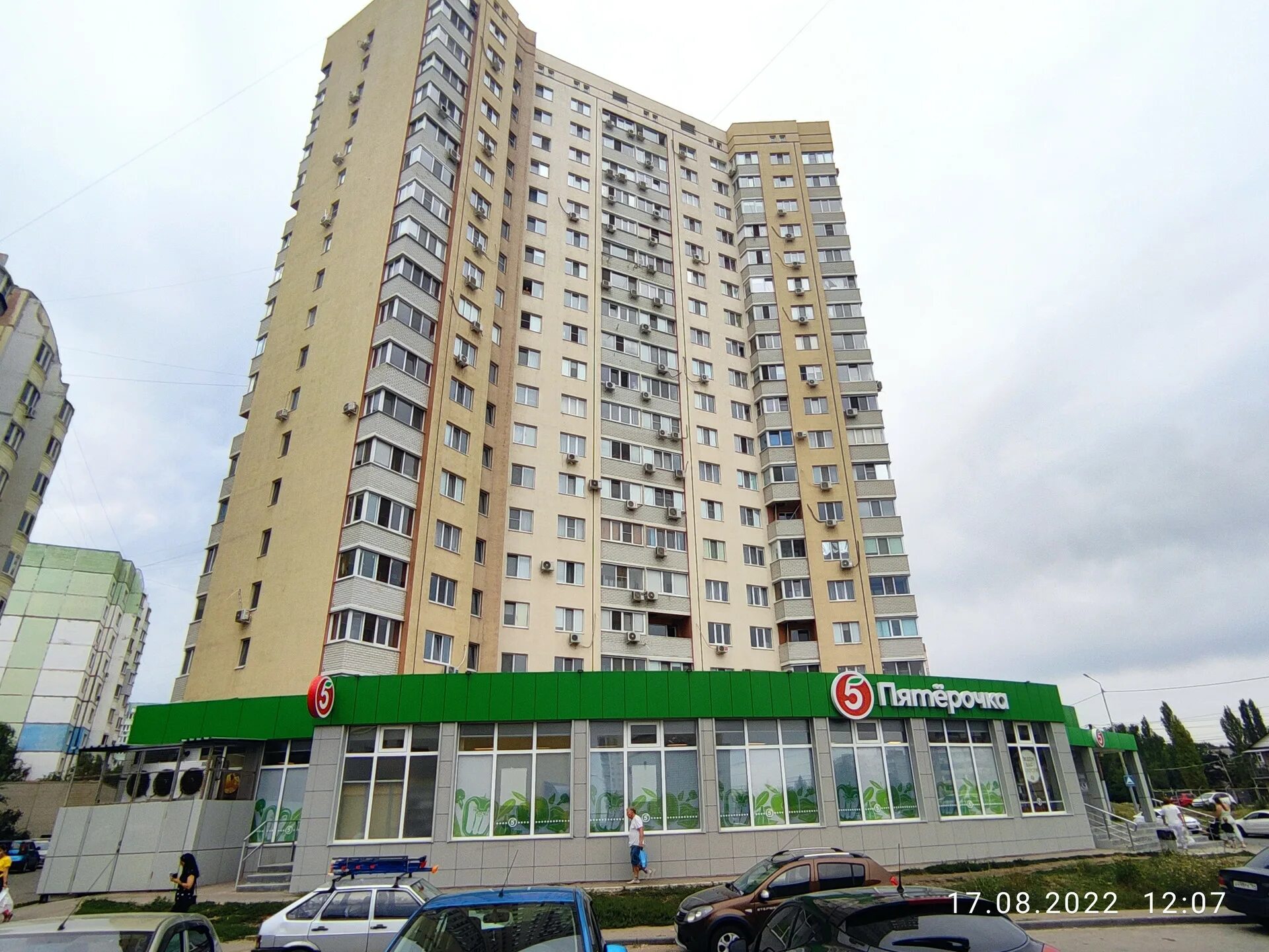 Saratov, Antonov st house 29. Apartment house with a store on the ground-floor
