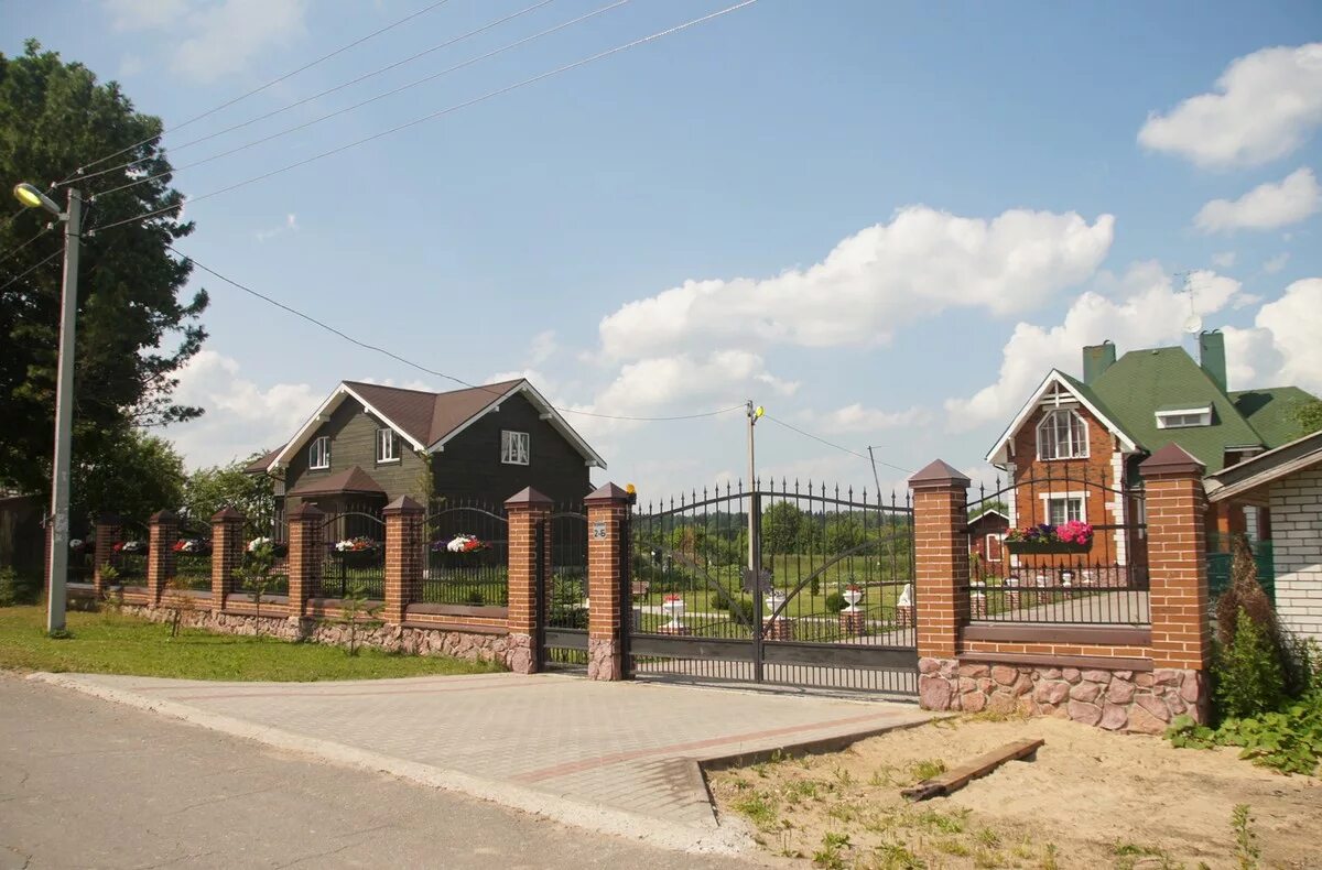 верево коттеджный поселок. коттеджный посёлок рыбицы. гатчинские коттеджи. коттедж жемчужный в павловске. гатчинские коттеджи.