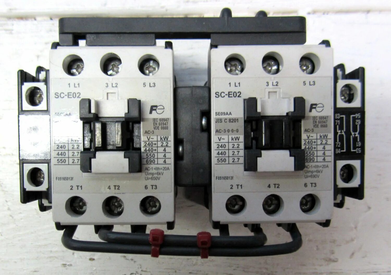 Fuji Electric контактор. Механическая блокировка выключателя ABB. Контакторы с механической блокировкой для АВР. IEC/en 60947-4-1 контактор ABB. Автоматический выключатель 320а