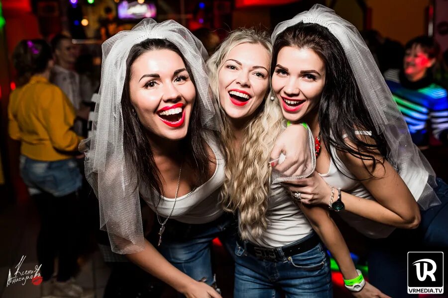 клуб мед юрга. клубы юрга. клуб мед юрга. клубы юрга. клуб бар мед.