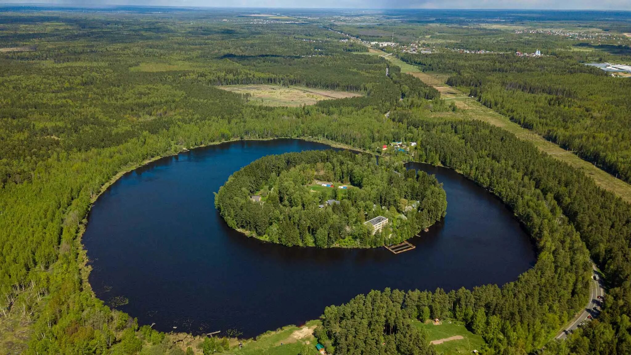 В москве есть озера. Луковое озеро Ногинский район. Луковое озеро, Ногинский район Московская область. Луково (озеро) озёра Московской области. Луковое озеро лагерь Ногинский.