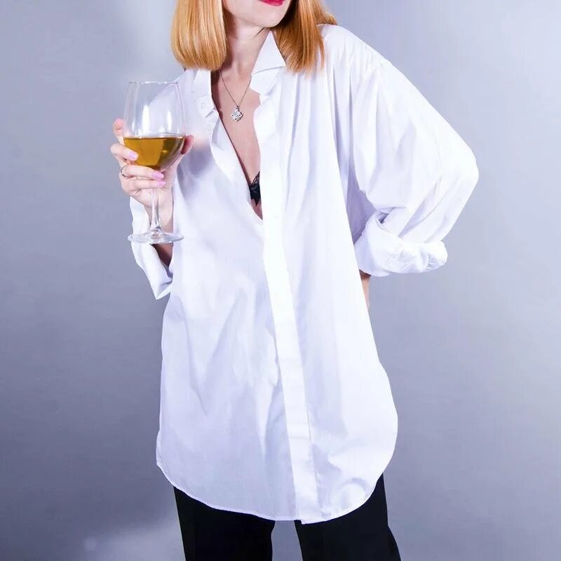 Широкая рубашка оверсайз. Рубашка оверсайз белая белая. Хлопковая рубашка apt. Футболка оверсайз женская. Рубашка оверсайз женская.