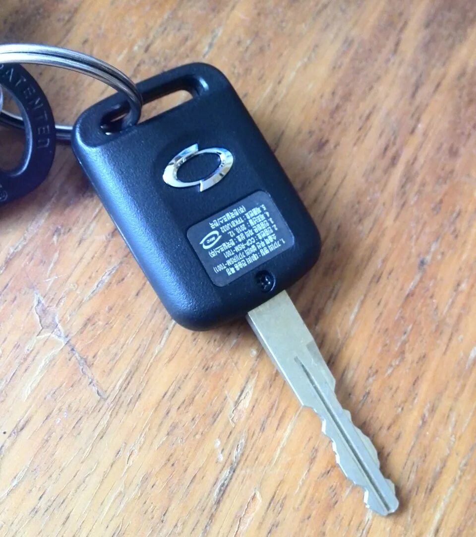 Nissan Almera Classic ключ. Ключ Ниссан Альмера Классик b10. Ключ зажигания Альмера Классик. Nissan Almera Classic b10 ключ.