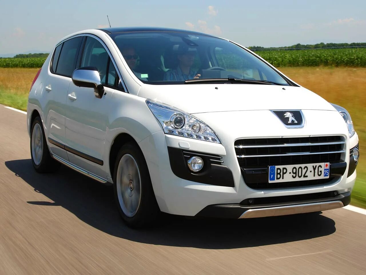 Пежо б у авито. Пежо 3008 1 поколение. Peugeot 3008 hybrid4. Пежо 3008 2012. Пежо 3008 2008 года.