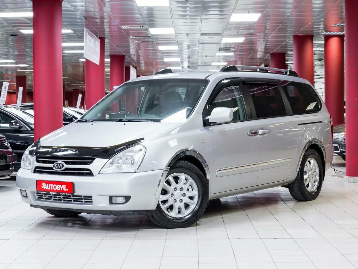 Киа карнивал с пробегом россия. Kia Carnival 2007. Kia Carnival 2. Kia Carnival 2011. Минивэн Kia Carnival 2007.