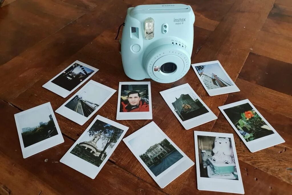 Камера с помощью которой можно. Fujifilm Instax Mini 11. Фотоаппарат моментальной печати Fujifilm Instax Mini 11. Polaroid Fujifilm Instax Mini 9. Полароид Fujifilm Instax.