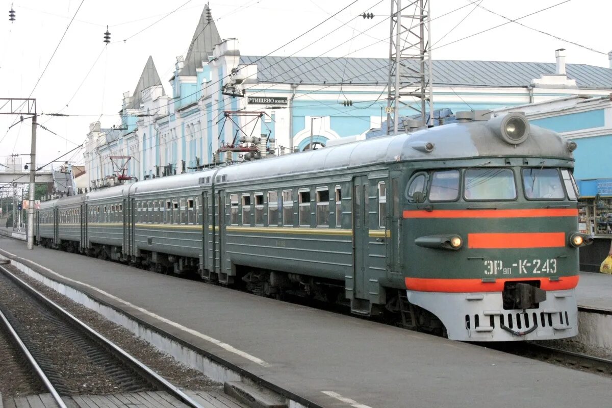 Станция Ртищево 2. Эр9-01. Эр9п Волгоград. Омск эр9. Электричка сердобск ртищево