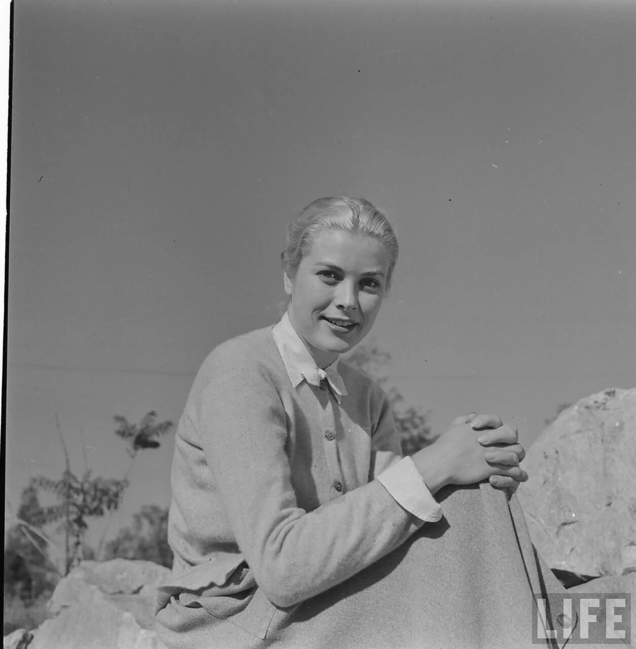 Октября 1951. Йошкар-Ола фото Грейс Келли. Фото телефона 1951 наилучшего в мире на тот момент.