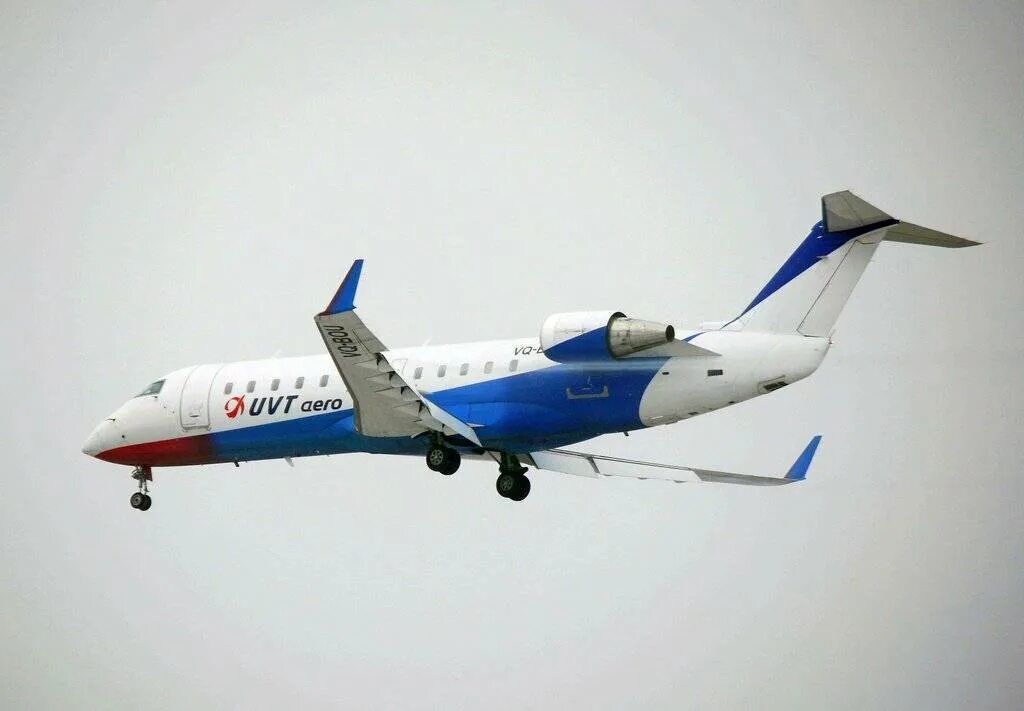 Ювт бугульма. Джет 200 самолет ювт аэро. bombardier crj200 ювт. crj-200 ювт аэро. crj-200 ювт.