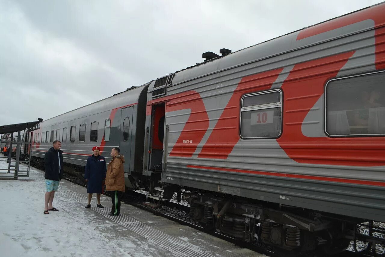 Поезд Ямал. Поезд Сургут. Сургутские поезда. Сургут поезд Ямал. Железная дорога сургут