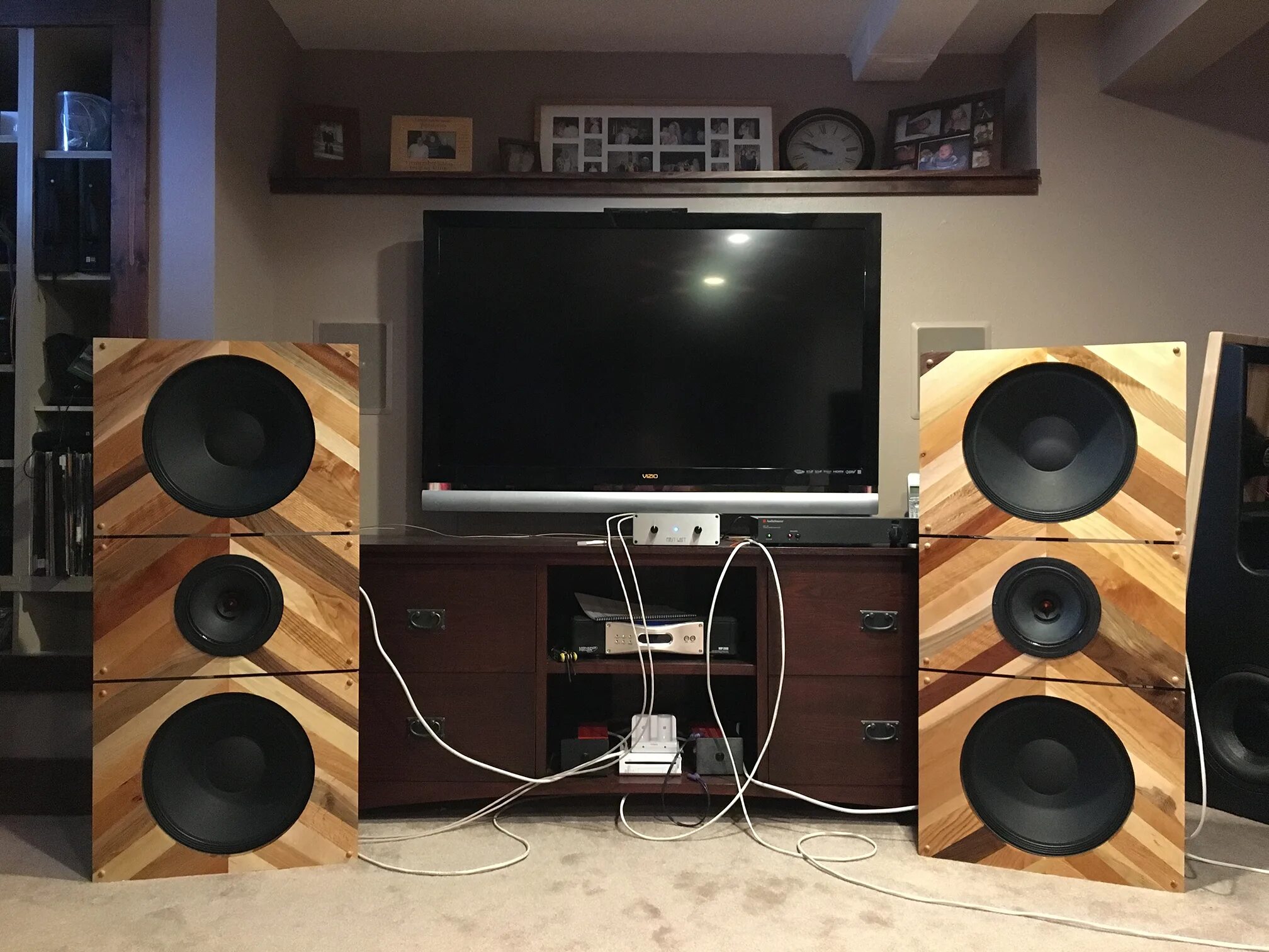 Pro-ject signature 12. Рои вижуал ко лтд. Project audio. Project audio. Акустика pure audio project trio 15.