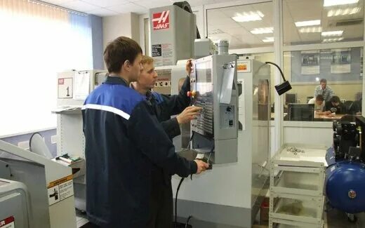 оператор станков вакансии ижевск. оператор станка с чпу (фрезерная группа, токарная группа). оператор станков вакансии ижевск. оператор станков с программным управлением. наладчик станков с чпу.