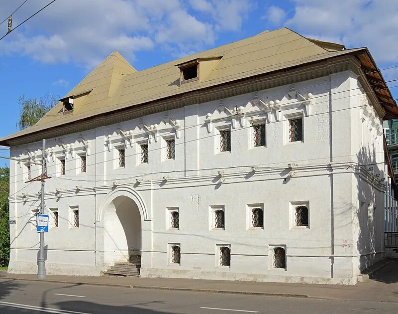 Узнать историю здания