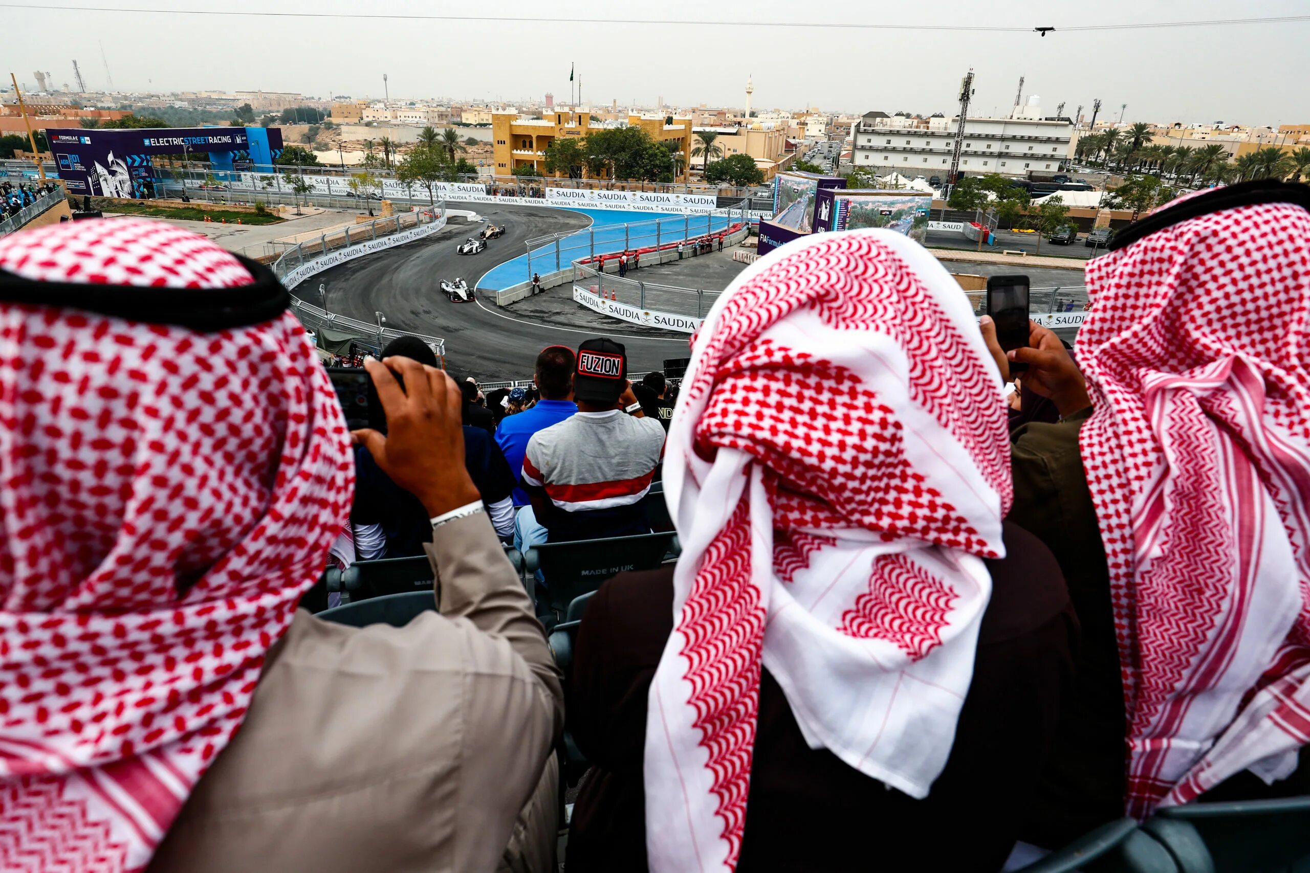 Время в саудии. F1 Саудовская Аравия. Гран-при Саудовской Аравии. Формула 1 Саудовская Аравия. Джидда Саудовская Аравия.