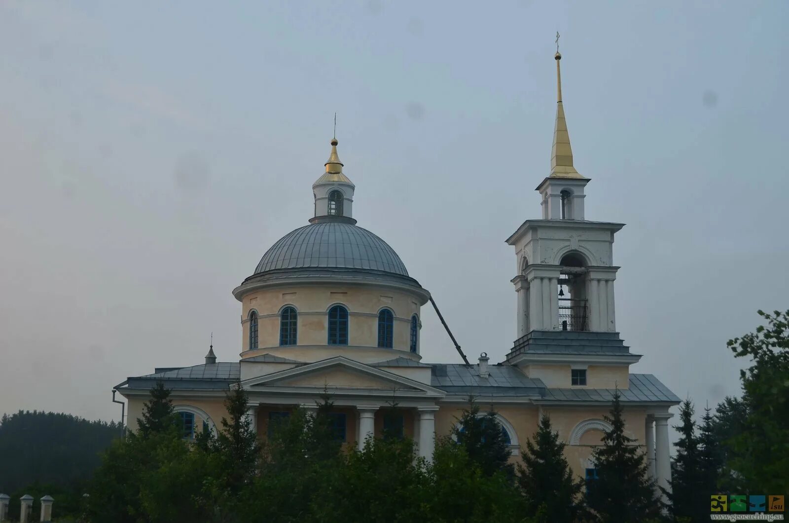 Церковь михаила архангела в селе новопышминское. Новопышминское. Церковь михаила архангела новопышминское свердловская область. Новопышминское г. Дом село новопышминское.