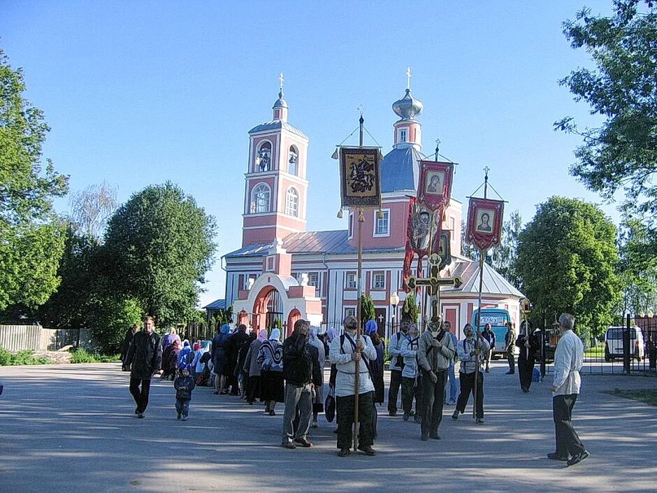 Тросна сити в контакте. Тросна храм Параскевы. Щекино большая Тросна. Тросна Церковь Орл обл. Церковь в д Тросна Щекино.