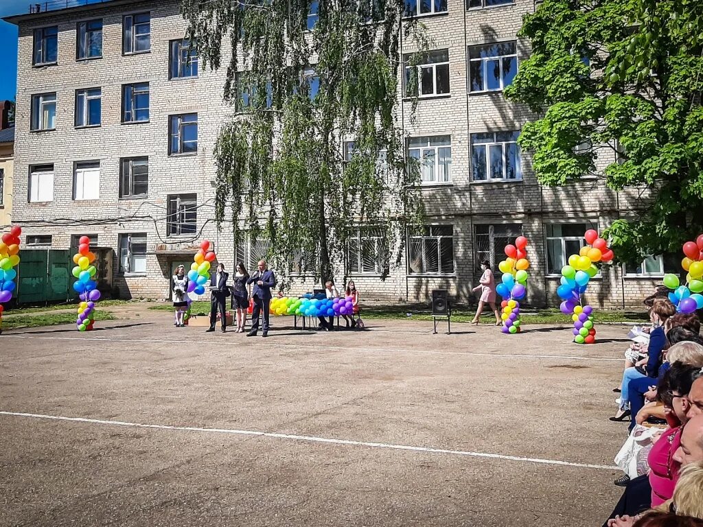 директор 25 школы калуга