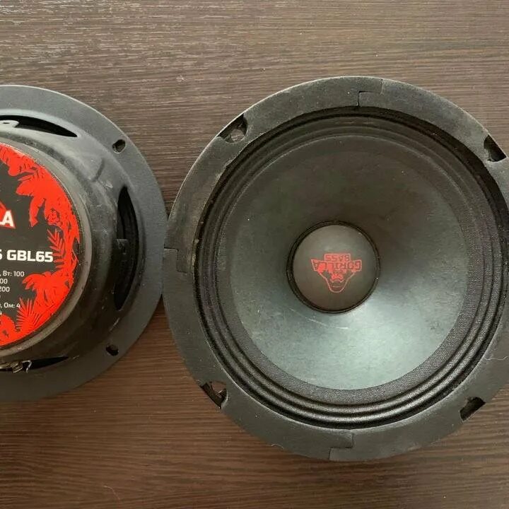 16 басс. Колонки Kicx Gorilla Bass gbl65. Динамики Gorilla Bass gbl65. Динамик Кикс горилла басс 16. Динамики (16см) Kicx Gorilla Bass GBL 65.