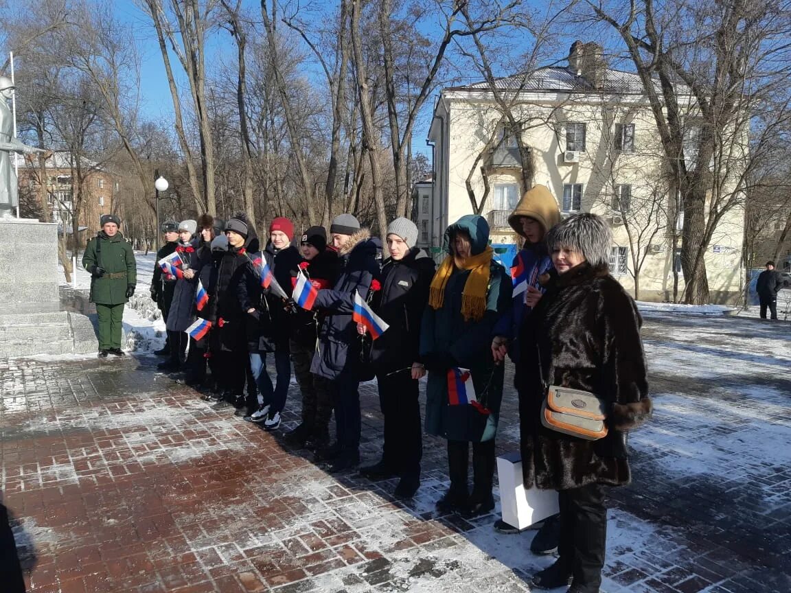 Экономический лицей ростов. 14 Лицей Ростов на Дону. 14 Февраля день освобождения Ростова-на-Дону возложение. Освобождение Ростова от немецко-фашистских захватчиков 14 февраля. Освобождение Ростова на Дону от немецко 14 февраля.